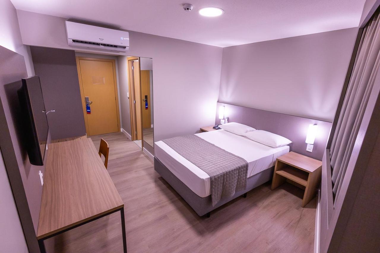 Hotel Caiua Блуменау Екстер'єр фото