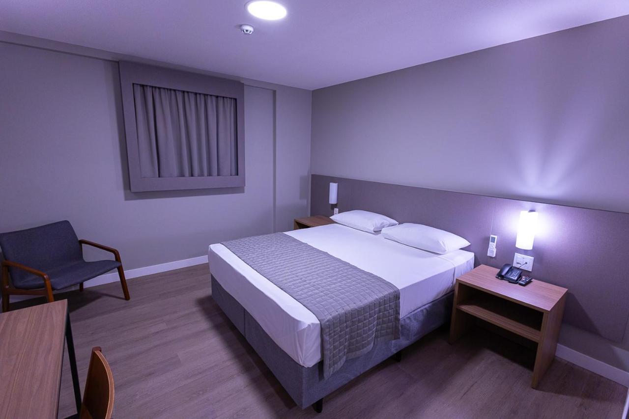 Hotel Caiua Блуменау Екстер'єр фото