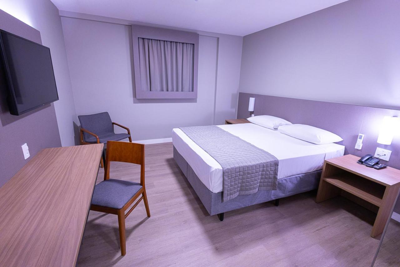 Hotel Caiua Блуменау Екстер'єр фото