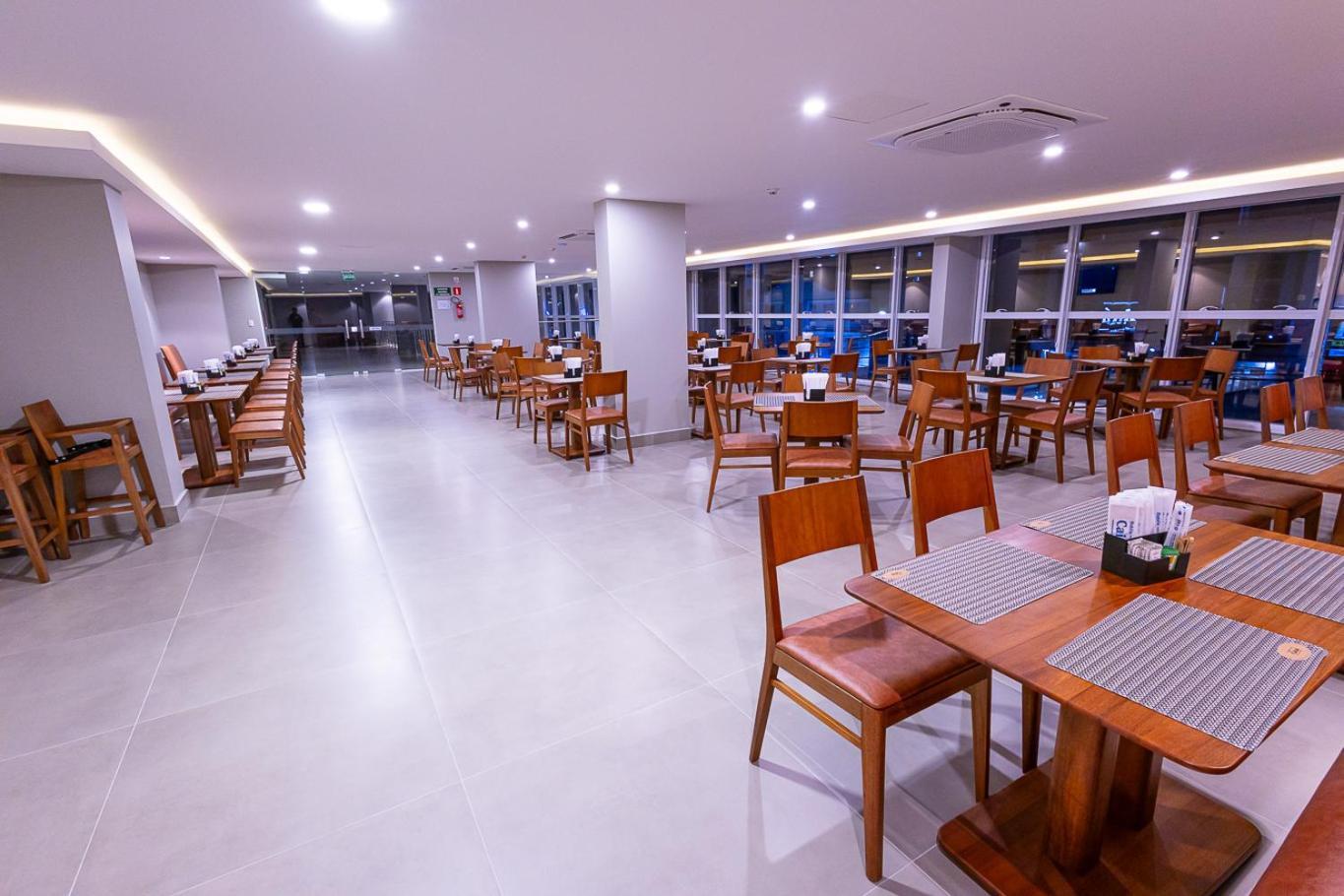 Hotel Caiua Блуменау Екстер'єр фото